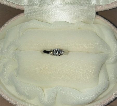 レディーズトーク、マルモ結納店の婚約指輪